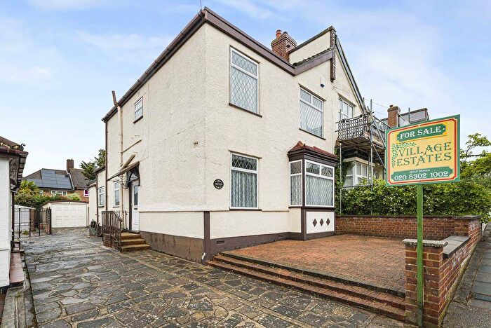 4 Bedroom Chalet For Sale In Mainridge Road, Chislehurst, BR7