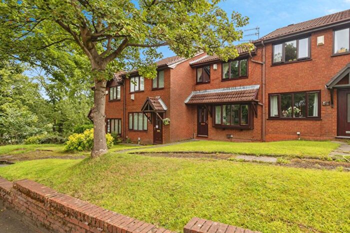 3 Bedroom Mews For Sale In Parkfields, Millbrook, Stalybridge, Greater Manchester, SK15