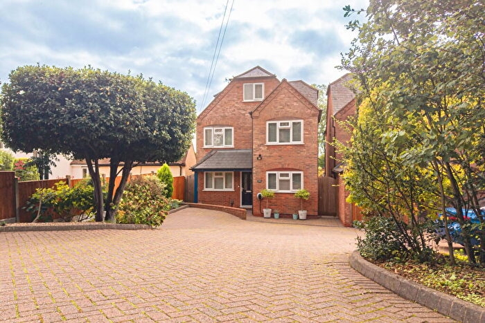 5 Bedroom Detached House For Sale In Birchfield Road, Redditch, B97