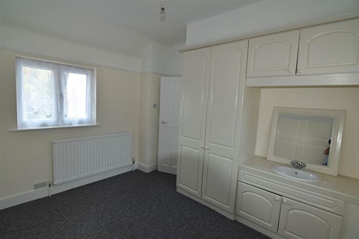 4 Bedroom Detached House To Rent In Woodcote Valley Road, Purley, CR8