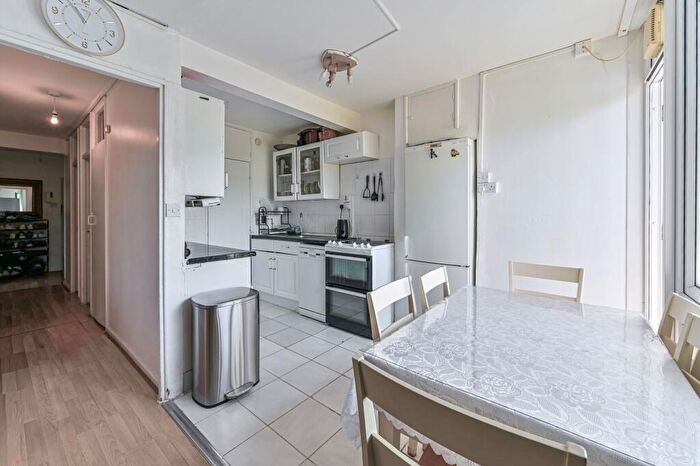 2 Bedroom Apartment To Rent In Prescott House, Hillingdon Street, London, SE17