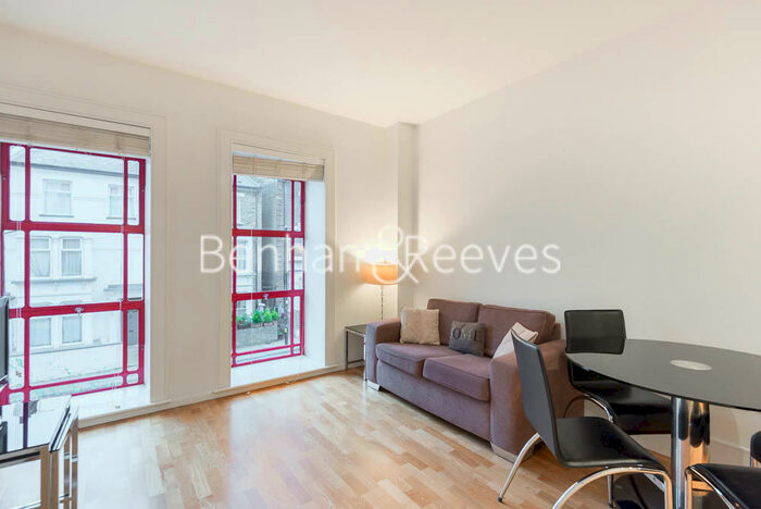 1 Bedroom Apartment To Rent In Highbury Stadium Square, Highbury, N5