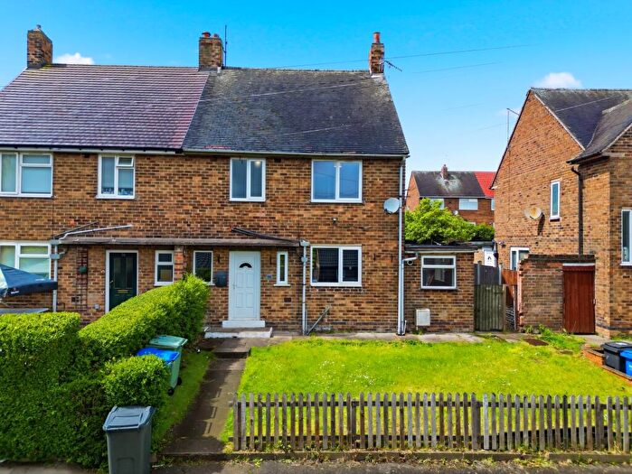 3 Bedroom Semi Detached House For Sale In Crich Road, Inkersall, S43