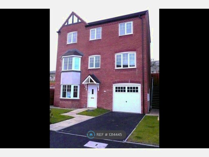 4 Bedroom Detached House To Rent In Ley Hill Farm Road, Birmingham B31