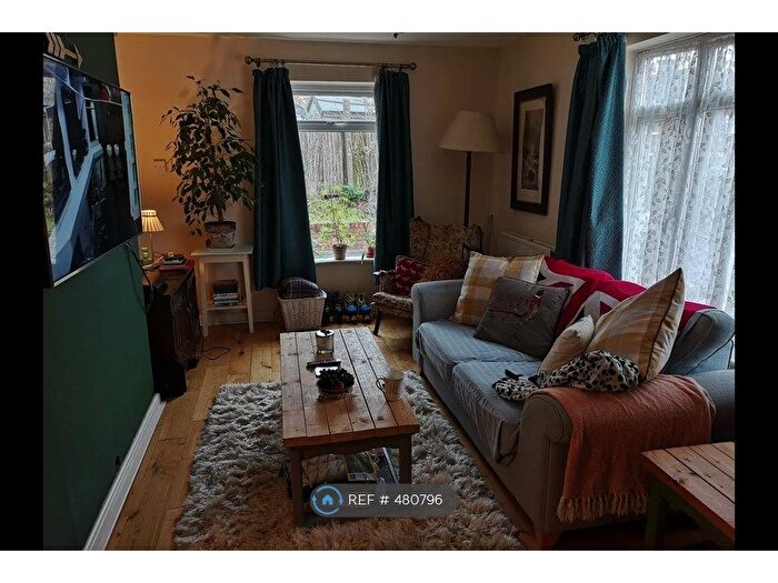 3 Bedroom End Terrace House To Rent In Truleigh Close, Brighton, BN2