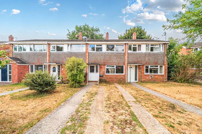 3 Bedroom Terraced House To Rent In Hunters Field, Stanford In The Vale, SN7