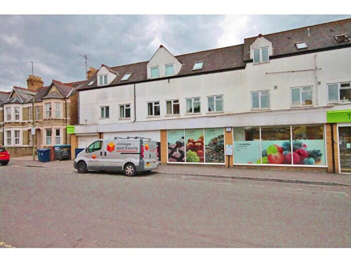 3 Bedroom Flat To Rent In Cowley Road, Oxford, OX4