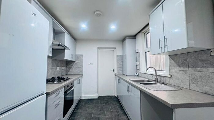 3 Bedroom Terraced House To Rent In Waghorn Road, London, E13