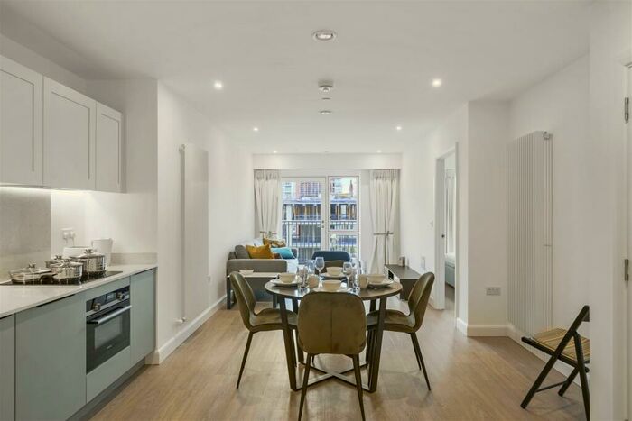 1 Bedroom Apartment To Rent In Galleria House, Royal Victoria Dock, E16