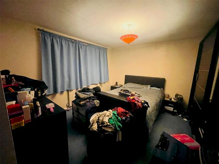 3 Bedroom Terraced House To Rent In Milthorpe Road, Horsham, West Sussex, RH12