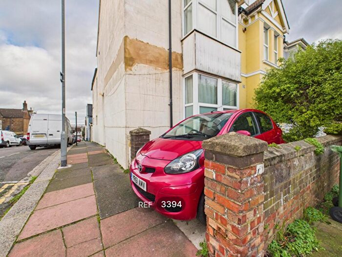 5 Bedroom Terraced House To Rent In Brading Road, Brighton, BN2