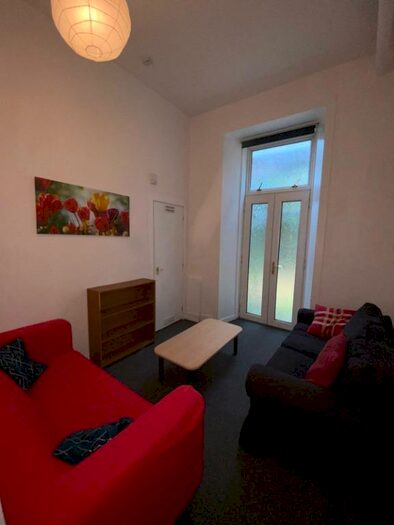 5 Bedroom Flat To Rent In Brunswick Street, Leith, Edinburgh, EH7