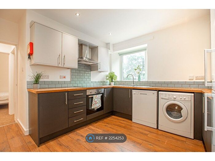 5 Bedroom Flat To Rent In Conduit Road, Sheffield, S10