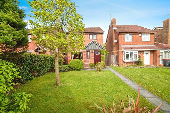 3 Bedroom Detached House For Sale In Sunningdale Close, Kirkby In Ashfield, Nottinghamshire, NG17