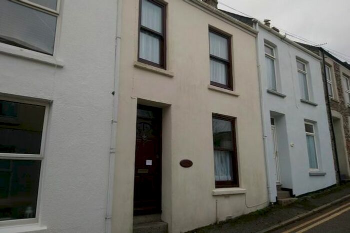 3 Bedroom Property To Rent In New Windsor Terrace, Falmouth TR11