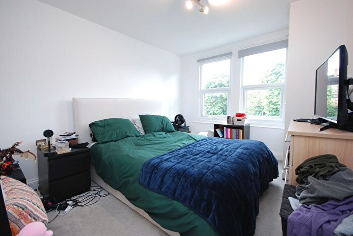 2 Bedroom Flat To Rent In Leander Road, Brixton, SW2