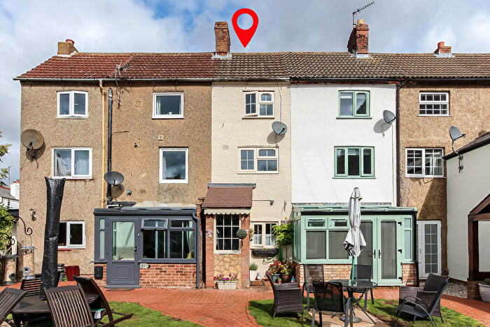 2 Bedroom Cottage For Sale In Harrowick Lane, Earls Barton, NN6