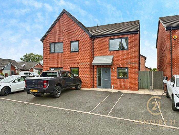2 Bedroom Detached House For Sale In Viennese Road, Liverpool, L25