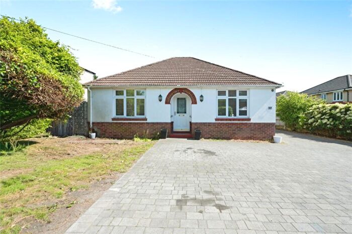 2 Bedroom Bungalow For Sale In Orpen Road, Southampton, Hampshire, SO19