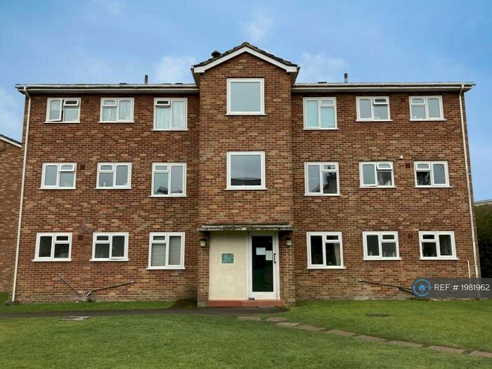 2 Bedroom Flat To Rent In Guildford Road, Farnham, GU9