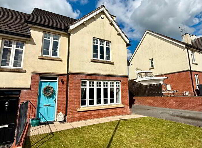 3 Bedroom End TownHouse For Sale In Killuney Meadows, Armagh, BT61
