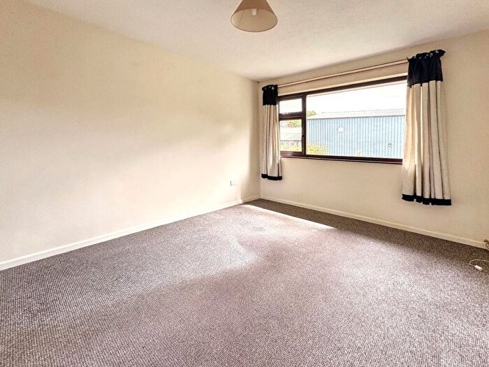 1 Bedroom Flat For Sale In Jacobs Pool, Okehampton, EX20