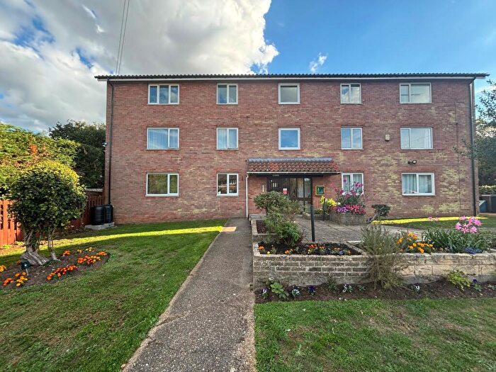 2 Bedroom Flat To Rent In Khormaksar Drive, Nocton, LN4