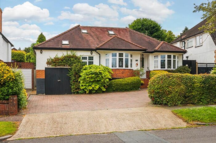 4 Bedroom Detached House For Sale In Garlichill Road, Epsom, KT18