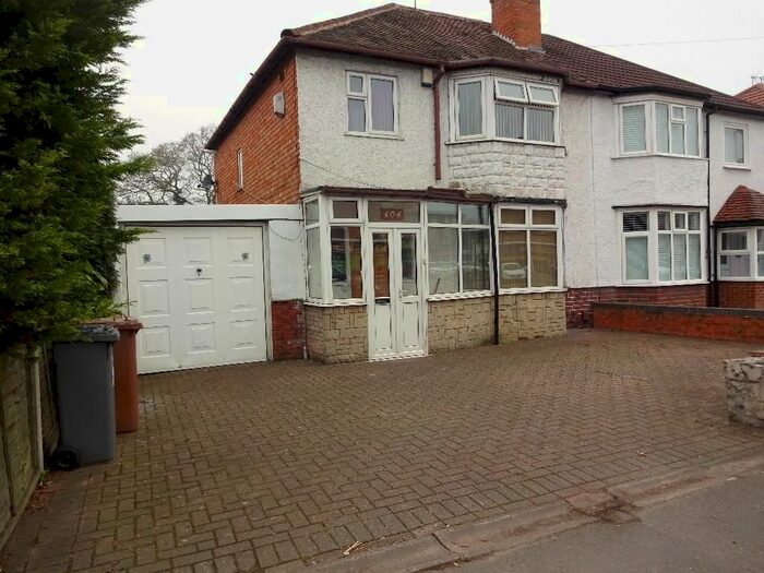 3 Bedroom Semi-Detached House To Rent In Stratford Road, Solihull, B90