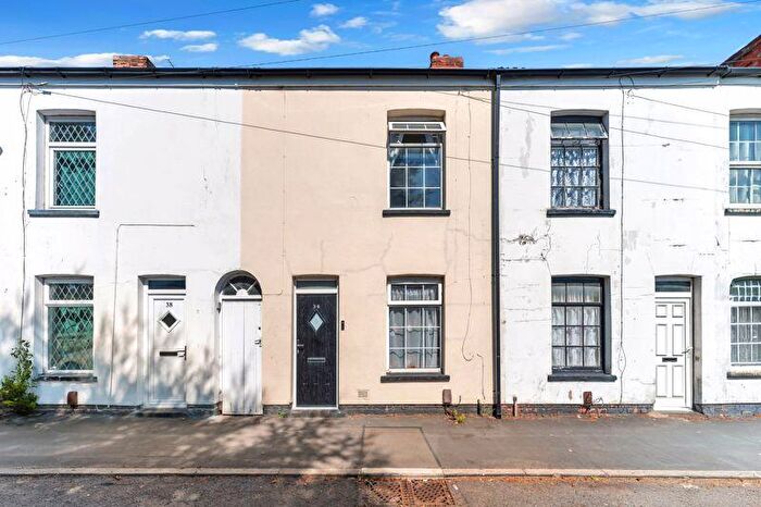 2 Bedroom Terraced House For Sale In Caistor Road, Laceby, DN37