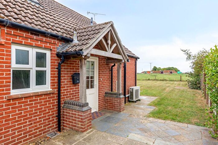 3 Bedroom Detached House For Sale In Chain Free In Docking, PE31