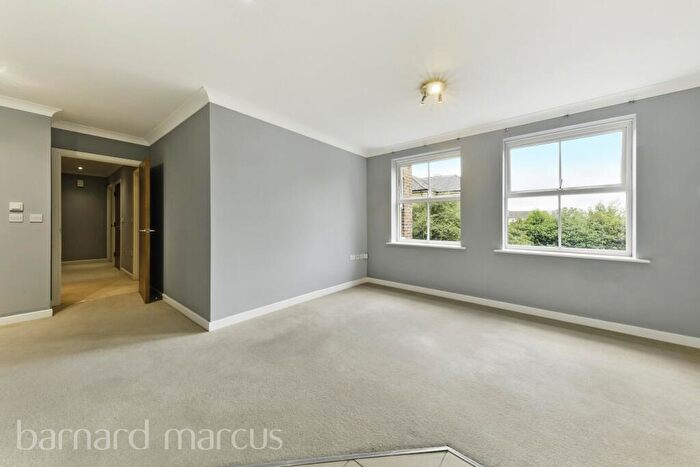 2 Bedroom Apartment To Rent In Overton Road, Sutton, SM2