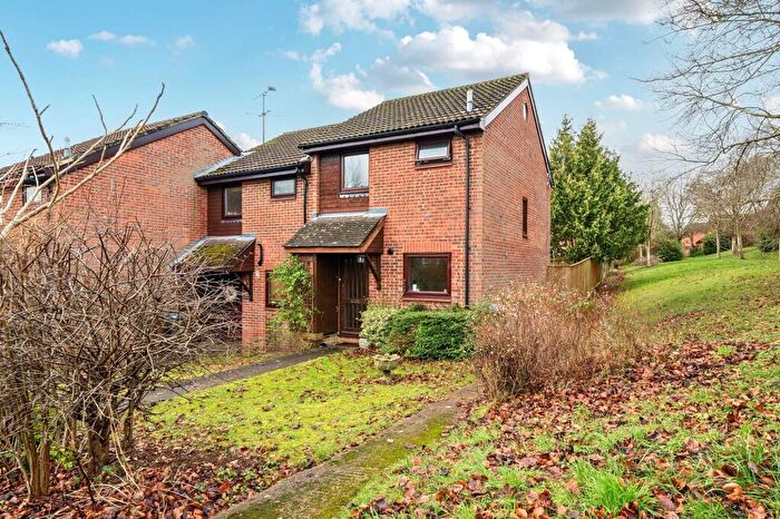 2 Bedroom End Of Terrace House For Sale In Lowden Close, Winchester, SO22