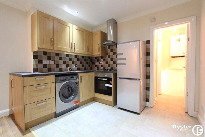 2 Bedroom Flat To Rent In Pinner Road, Harrow, HA1