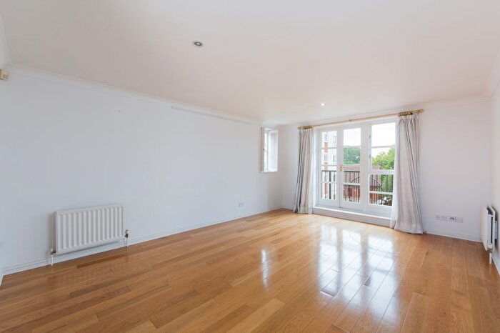 2 Bedroom Flat To Rent In Corney Reach Way, Chiswick, W4