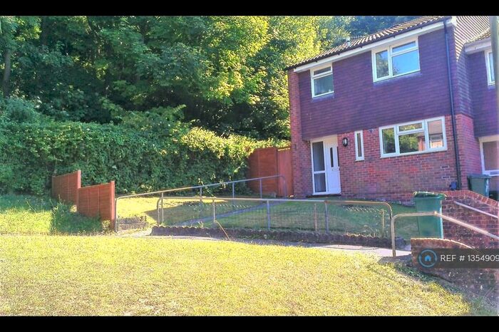 5 Bedroom Semi-Detached House To Rent In Egginton Road, Brighton, BN2