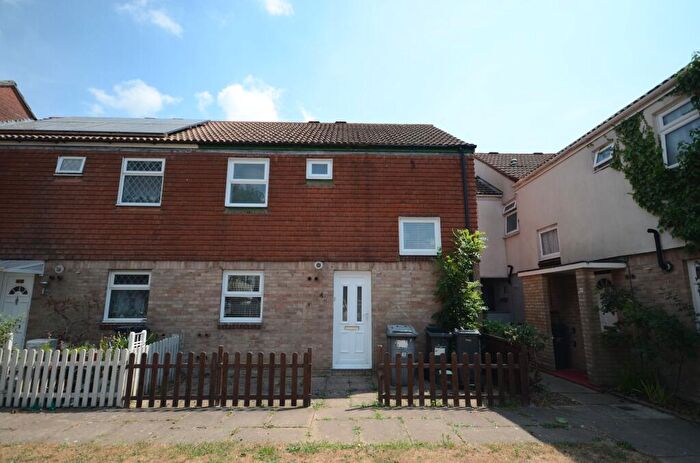 2 Bedroom End Of Terrace House To Rent In Birch Drive, Bournemouth, BH8