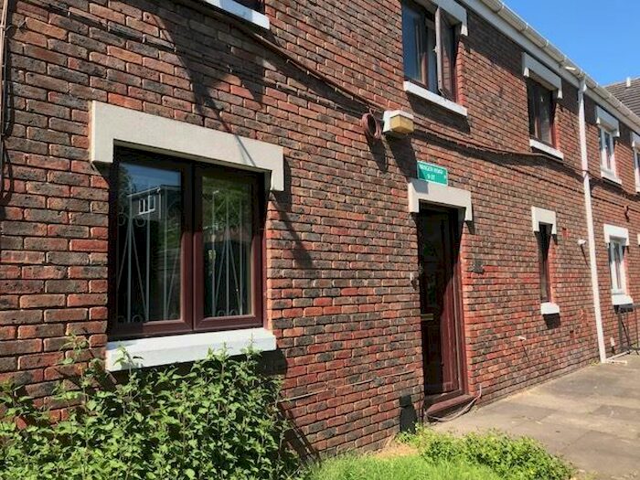 4 Bedroom Terraced House To Rent In Manger Road, London, N7