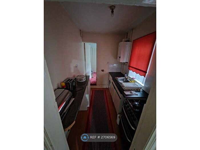 3 Bedroom Terraced House To Rent In Shenstone Road, Edgbaston, Birmingham, B16