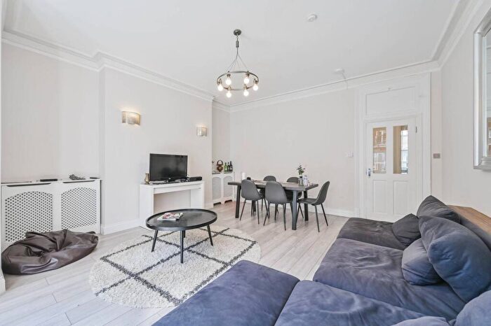 5 Bedroom Flat For Sale In Cabbell Street, Marylebone, London, NW1