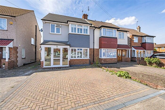 3 Bedroom Semi-Detached House For Sale In Blossom Way, West Drayton, UB7