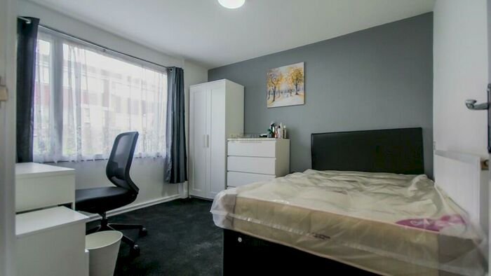 4 Bedroom Terraced House To Rent In Lingard Close, Birmingham, B7