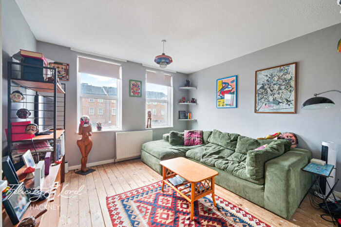 3 Bedroom Terraced House To Rent In Beeston Close, London, E8