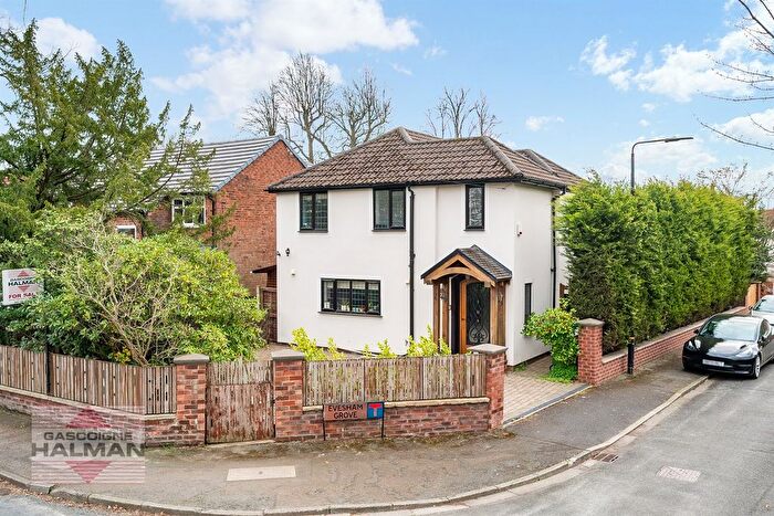 4 Bedroom Detached House For Sale In Broad Road, Sale, M33