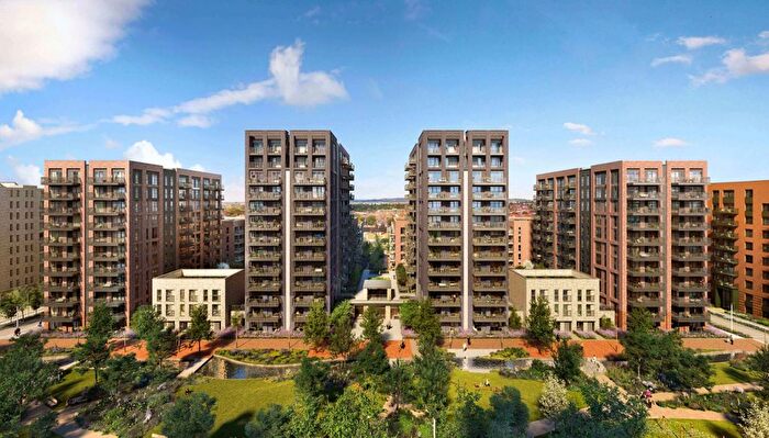 3 Bedroom Town House For Sale In Randolph Road, Southall, UB1