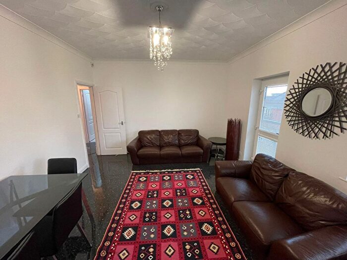 2 Bedroom Flat To Rent In Winnipeg Quay, Salford Quays, Salford, M50