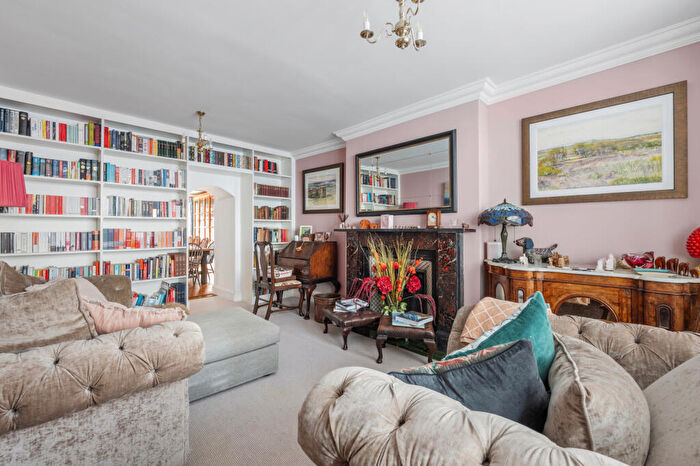 6 Bedroom Terraced House For Sale In Wareham, Dorset, BH20