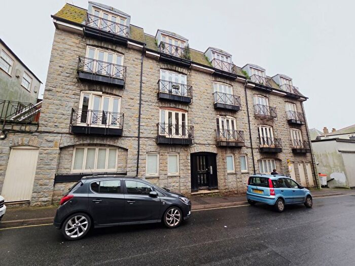 1 Bedroom Studio For Sale In Flat Wykes Gate, Downes Street, Bridport, Dorset, DT6