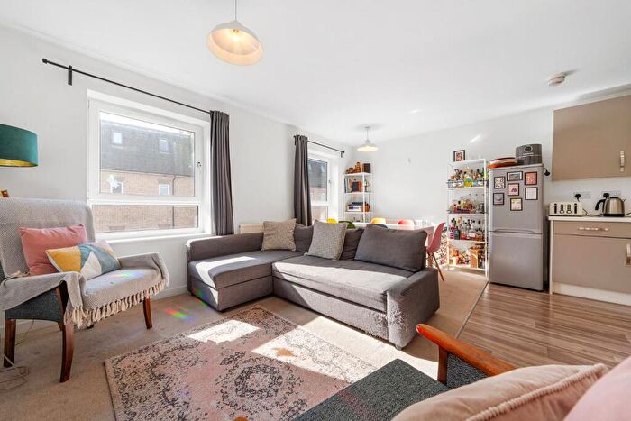 1 Bedroom Flat For Sale In Balham New Road, SW12