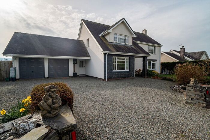 4 Bedroom Detached House For Sale In Pennal, Machynlleth, SY20